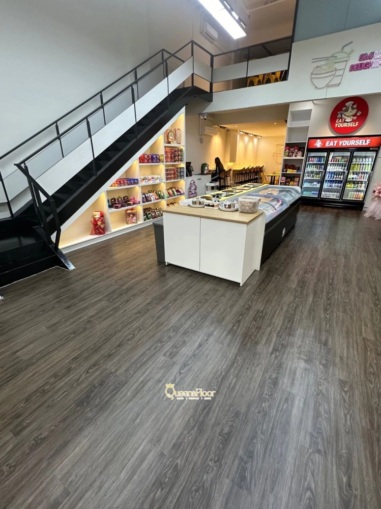 QueensFloor