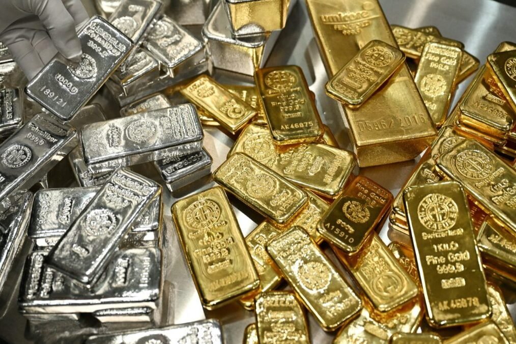 白银价格剧烈波动