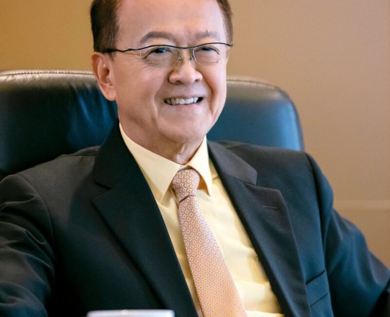 从废矿场到马来西亚最大教育慈善家：郑鸿标的创业与传承之路
